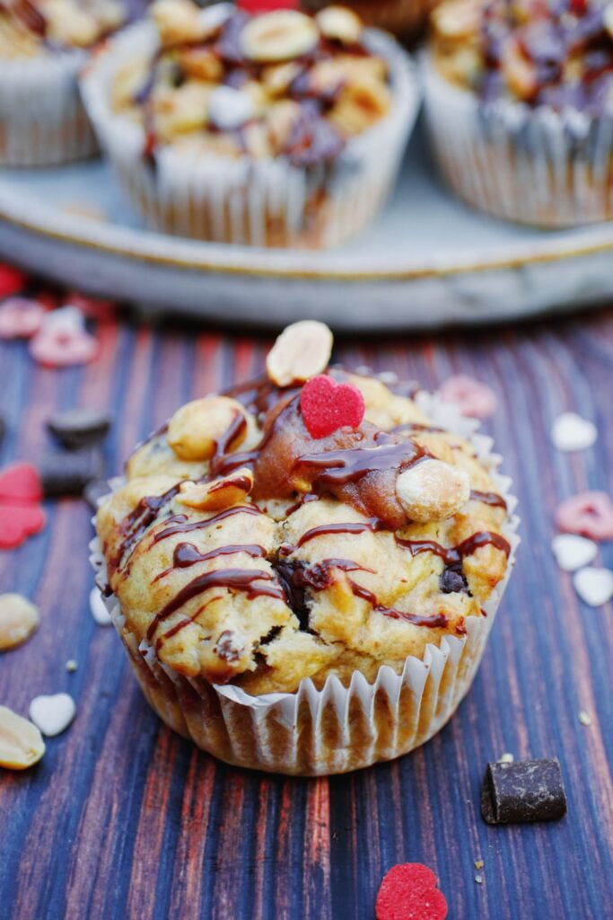 Bananen-Erdnuss-Muffin mit Dattelkaramell (vegan&einfach)